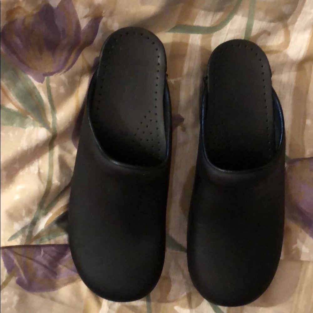Dansko Professional Stapled Clog size 40